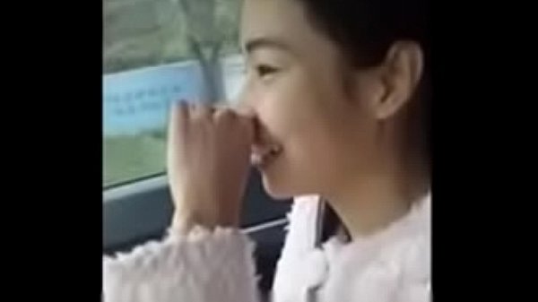 美女小穴痒了约到车里车震 - 85Tube
