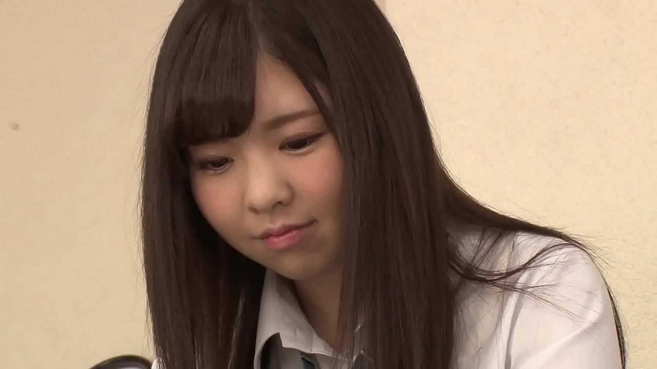 妹妹身穿黑色短袜制服激烈缠绵疯狂高潮- 85Tube